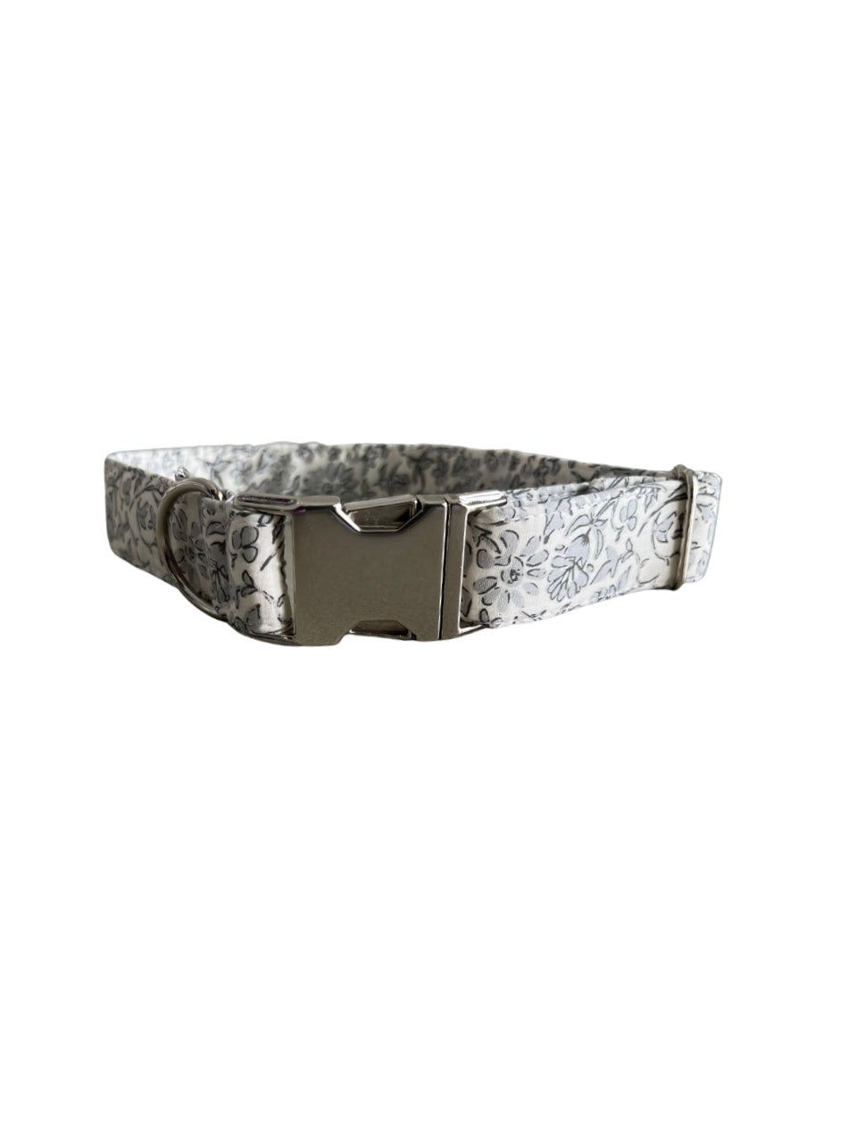 Azure Paisley Collar
