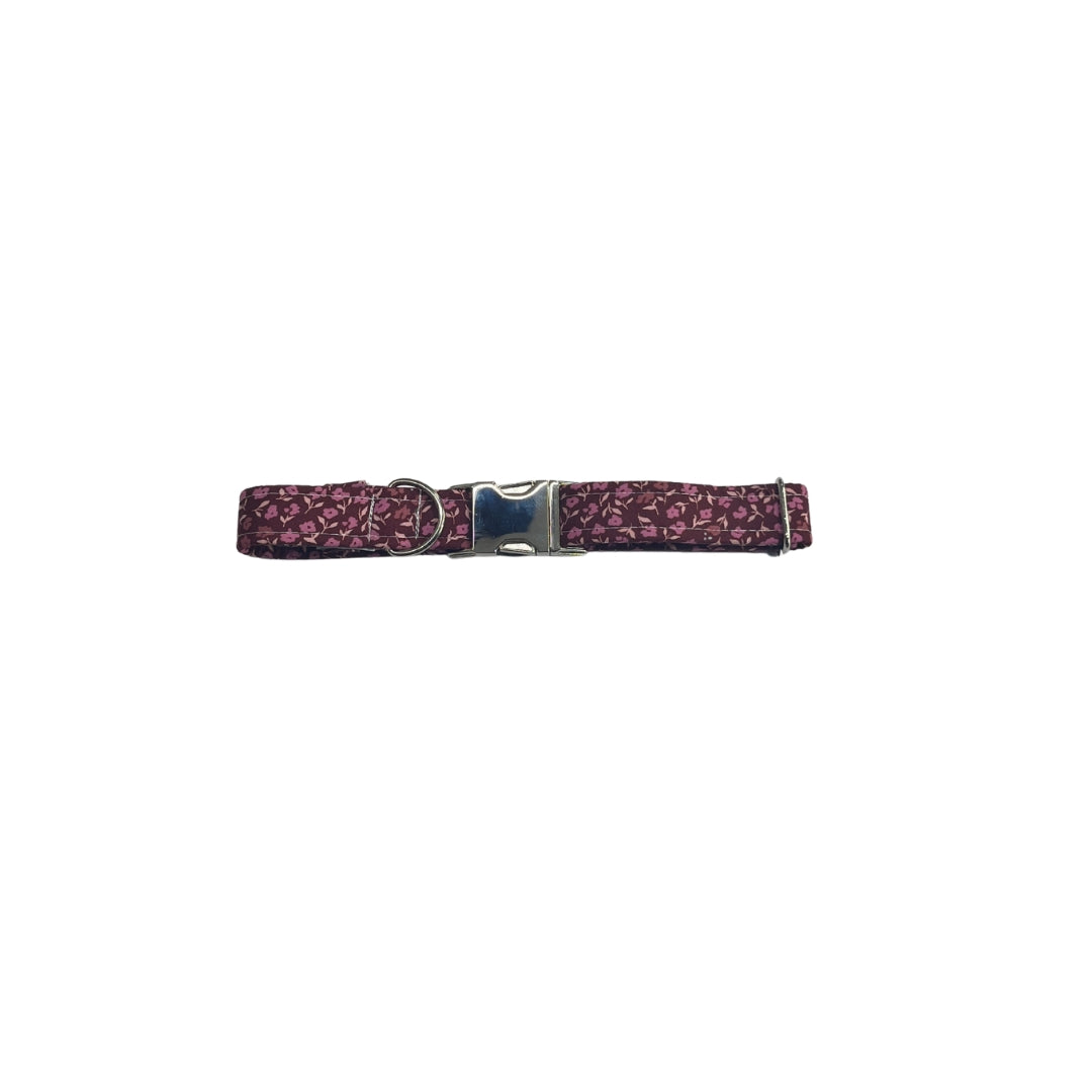 Dog collar with a floral pattern on a white background